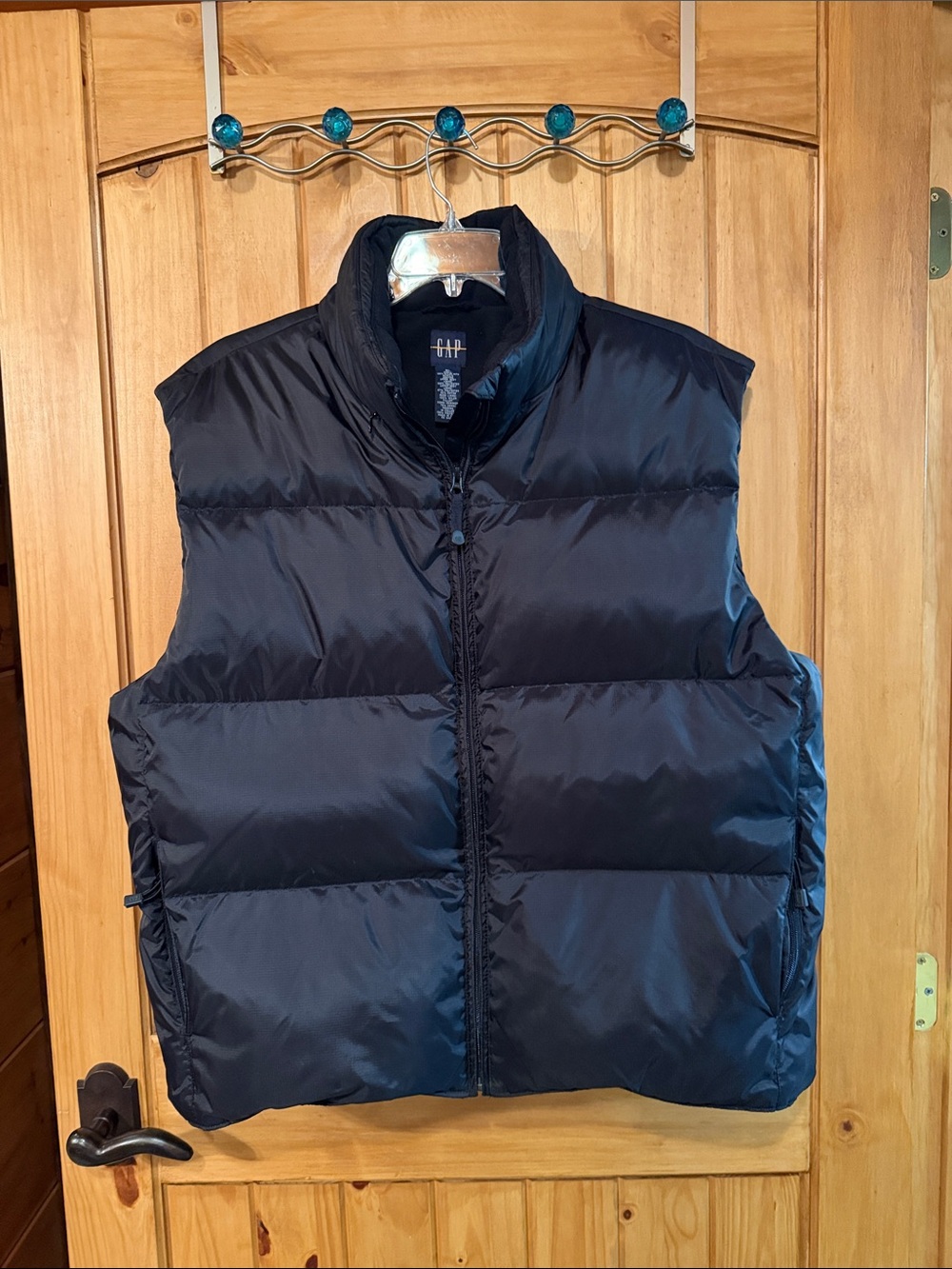 GAP BLACK PUFFER VEST XL